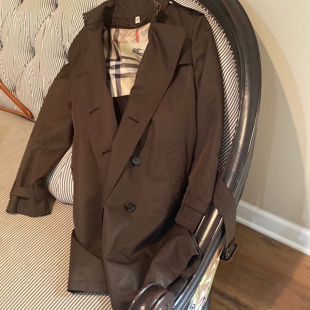 Burberry Trench coat size 4.